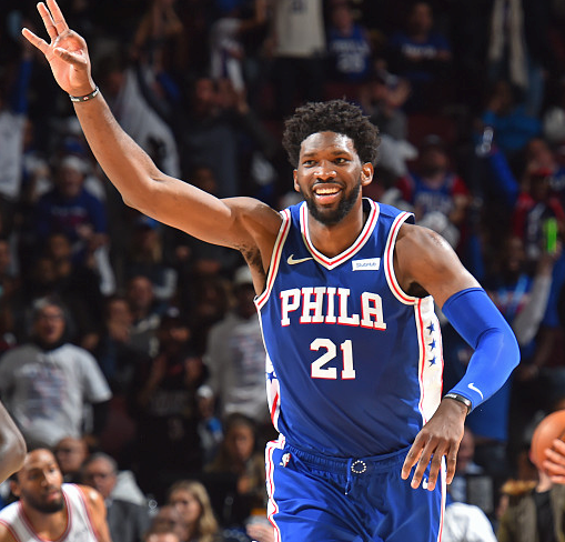 葡萄牙体育训练开放日，国际比赛日扳平良机引欢呼，欧篮联在即，临场指挥获称赞的简单介绍